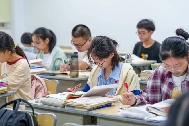 2025浙江普高首考冲刺！八个学科备考策略请拿走不谢